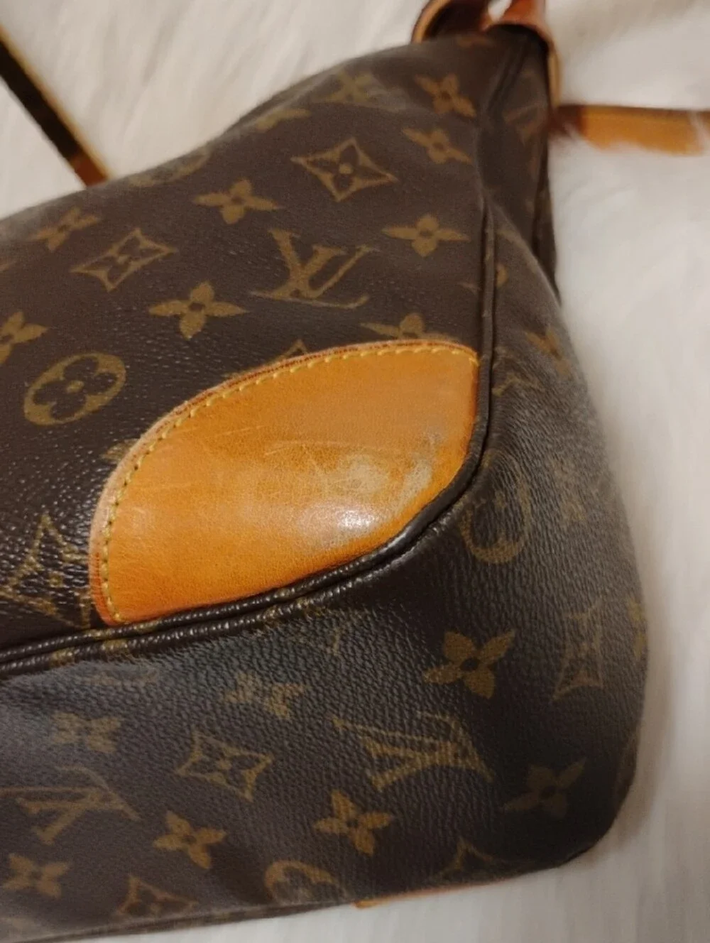 SALE! Louis Vuitton Boulogne 35 Vintage Monogram Shoulder Bag
